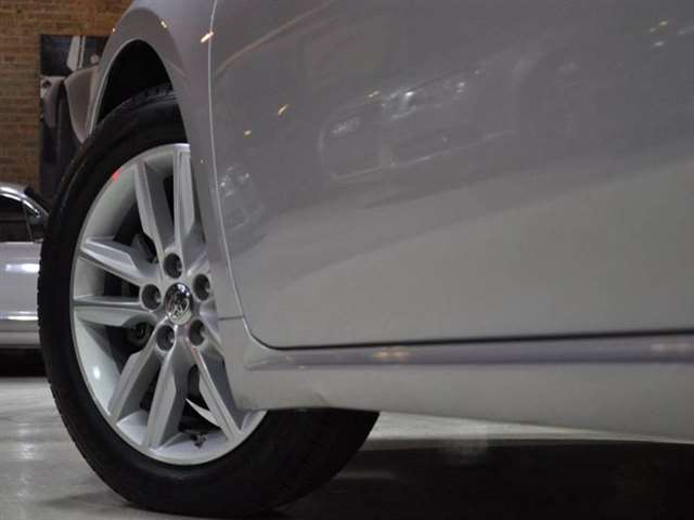 2013 Toyota Avalon XLE 4dr Sedan